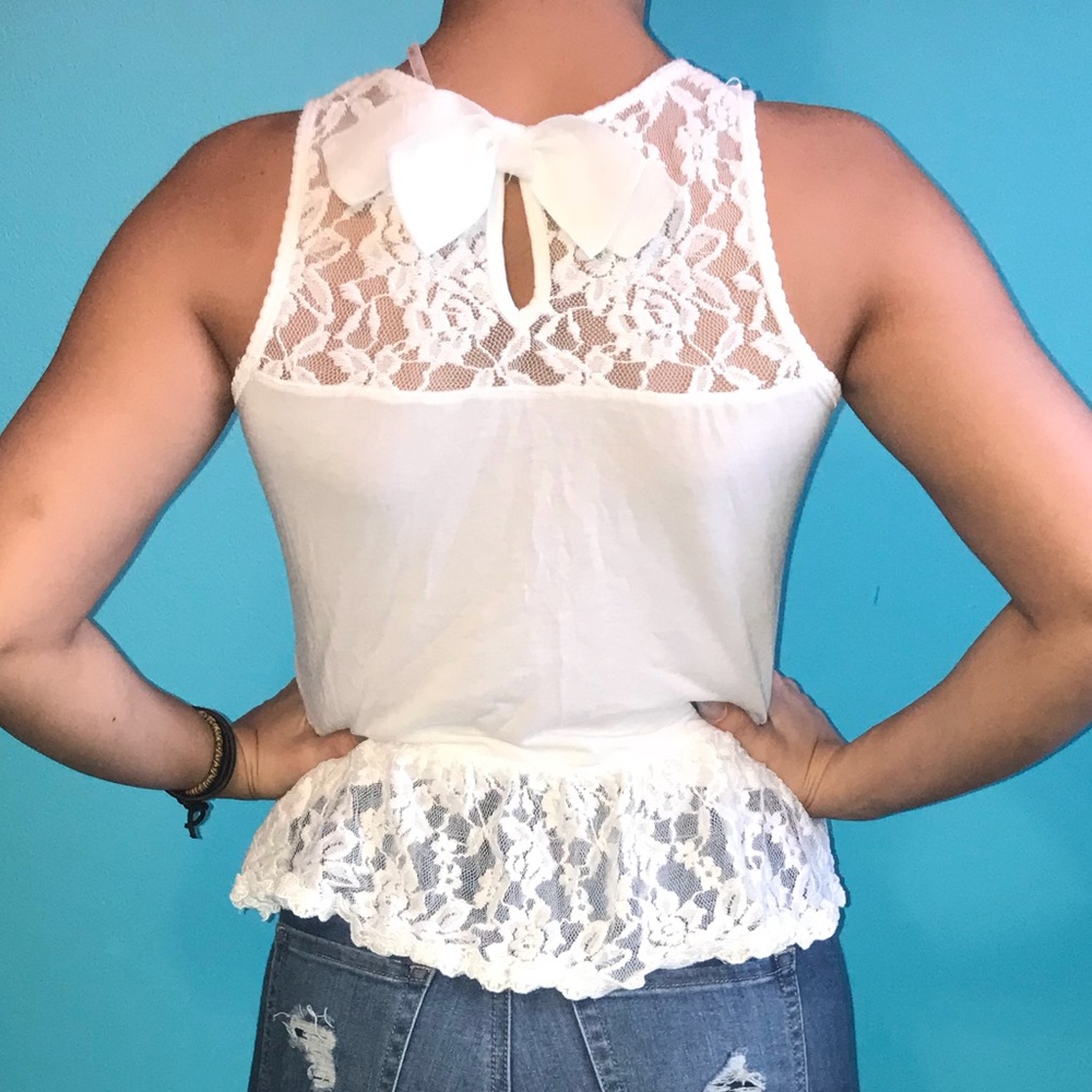 White laced top - Picture 2 of 2